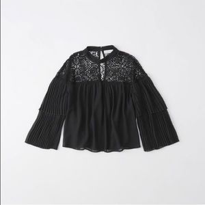 NWT Abercrombie and Fitch pleated bell sleeve blouse